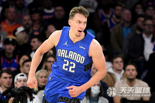 经常上演着 经常上演着