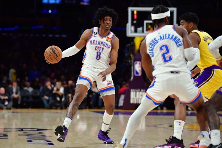 毫无悬念地 毫无悬念地